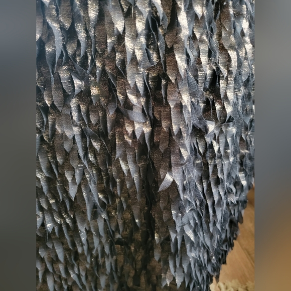 Feathery Worthington Elastic Skirt - Picture 3 of 4